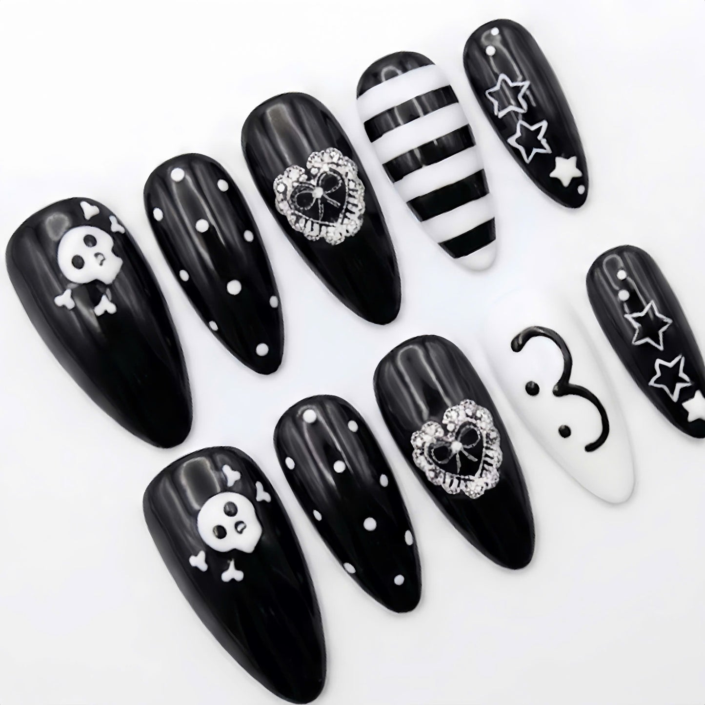 Gothic Skull Lace Heart