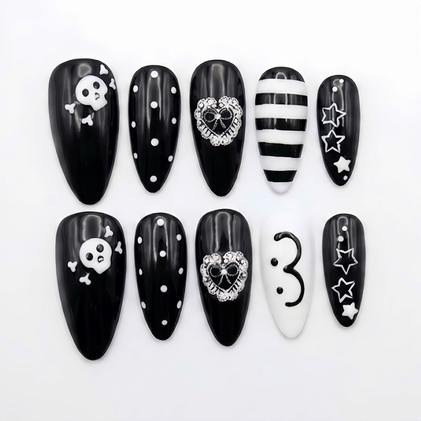 Gothic Skull Lace Heart